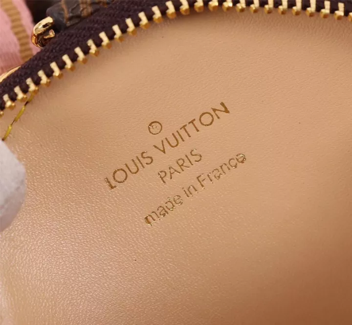 6473ee321422e156962cbdd1b4bf57e2.jpg_720x720q80.jpg_ Louis Vuitton Mono Green Belt Multi Pochette Bag (With Box)