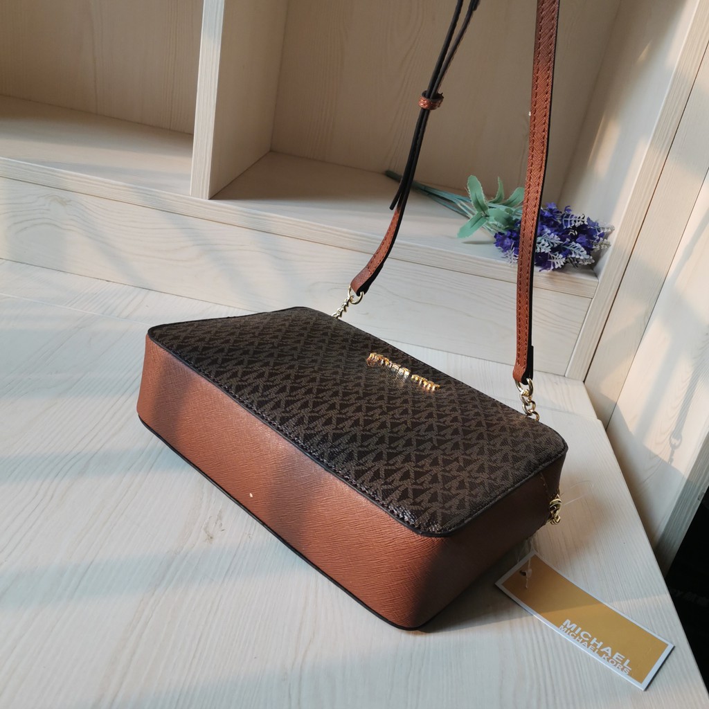 WhatsApp Image 2022-06-14 at 5.18.44 PM (1) Michael Kors Jet Set Coffee Camera Sling Bag (With Box)