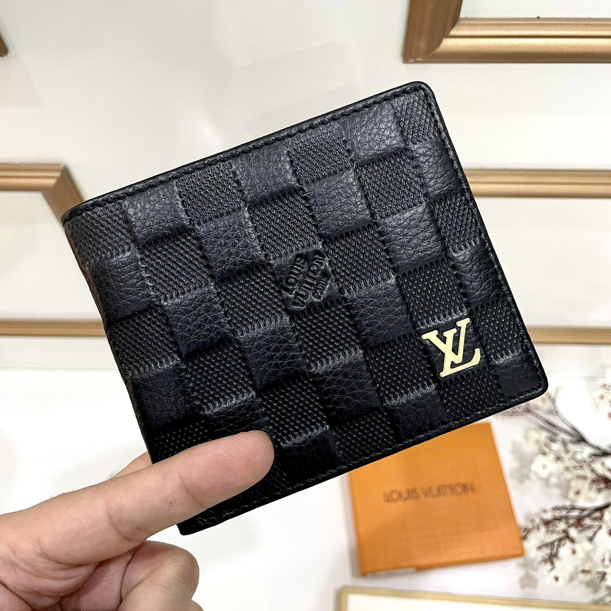 2329e065-71eb-4482-8fc0-44ef73e680b3 Louis Vuitton Black Grid Men's Wallet