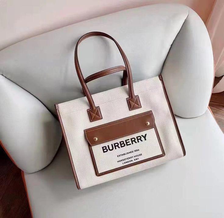 IMG-20220920-WA0011 Burberry Medium Freya Beige Canvas Tote