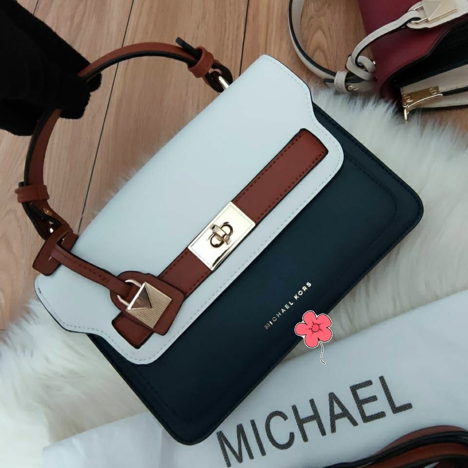 WhatsApp Image 2023-05-03 at 22.19.50 Michael Kors Titiana Blue White Sling Bag
