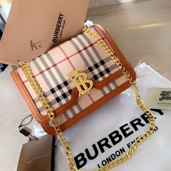 WhatsApp Image 2023-05-30 at 17.42.22 Burberry TB Signature Chain Sling Bag (With Box)