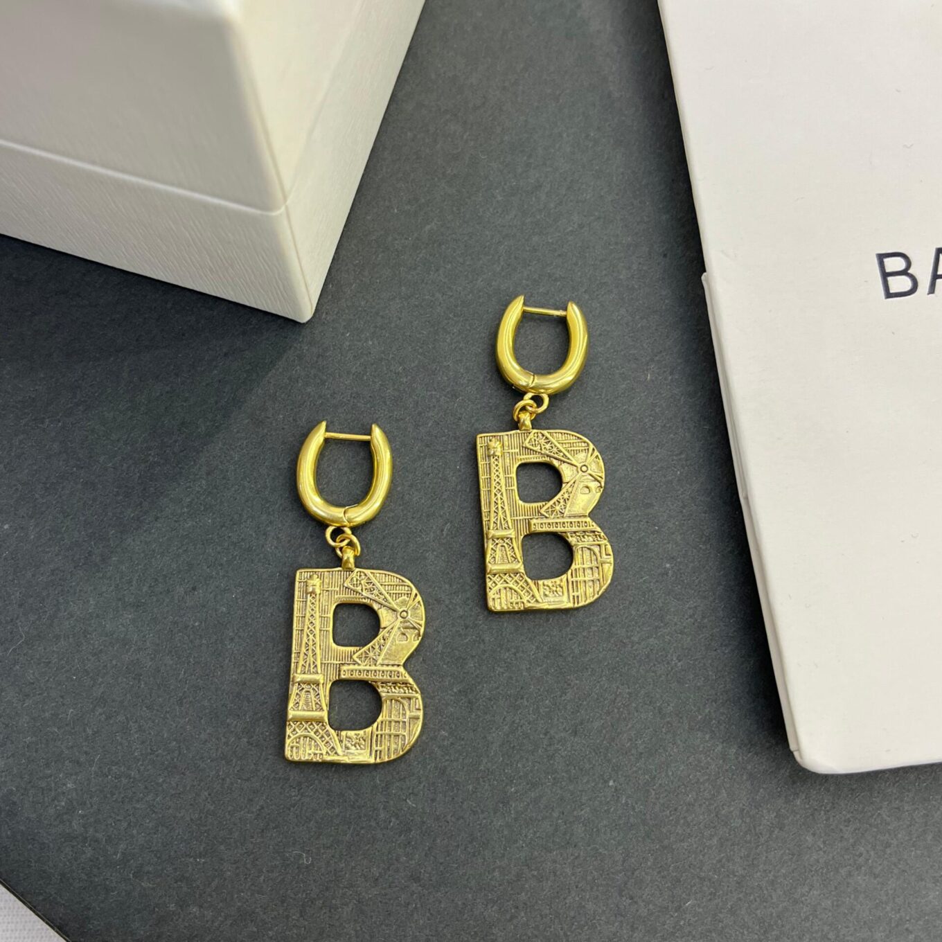 WhatsApp Image 2023-11-27 at 12.41.02_37a7a9e9 Balenciaga Love City Earring