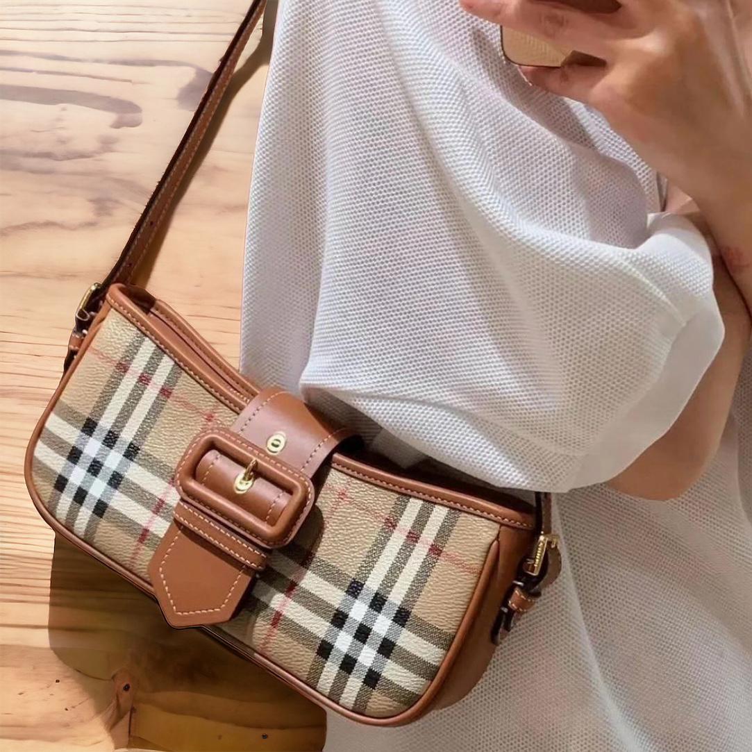 WhatsApp Image 2023-12-27 at 15.37.01_d1fd4ffc Burberry Check Signature Shoulder Bag (With Box)