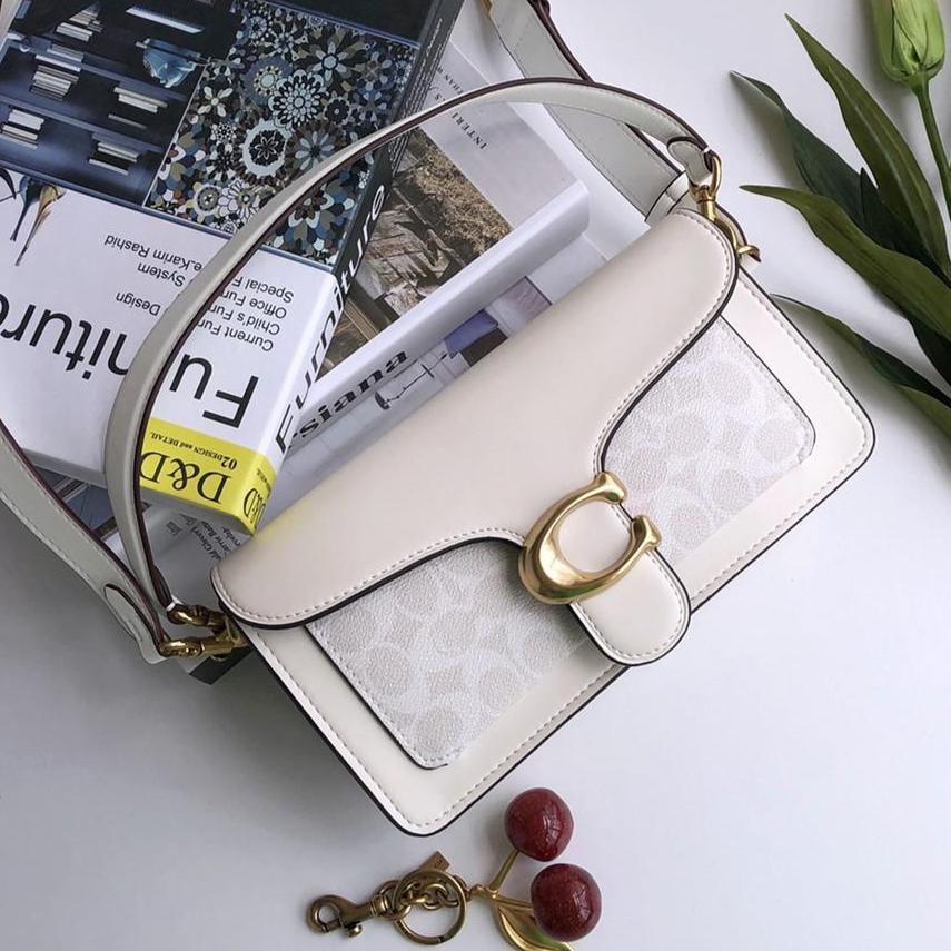 WhatsApp Image 2023-12-28 at 22.05.48_276c5242 Coach Plaque White Signature Shoulder Bag (With Box)