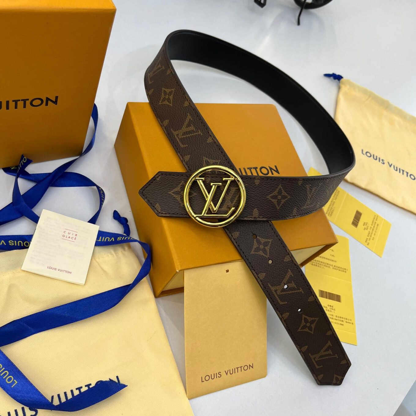 WhatsApp Image 2024-01-18 at 18.18.50_9e5d5701 Louis Vuitton Reversible Unisex Belt