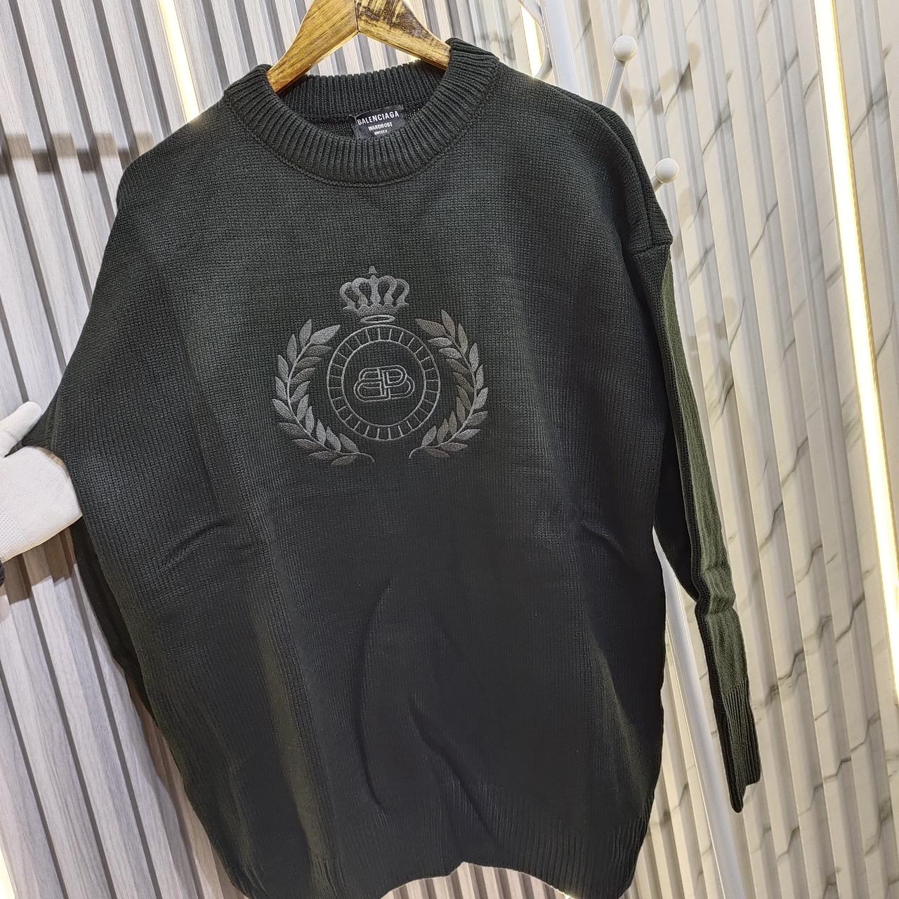 WhatsApp Image 2024-10-22 at 6.26.36 PM Balenciaga BB Laurel Unisex Sweater