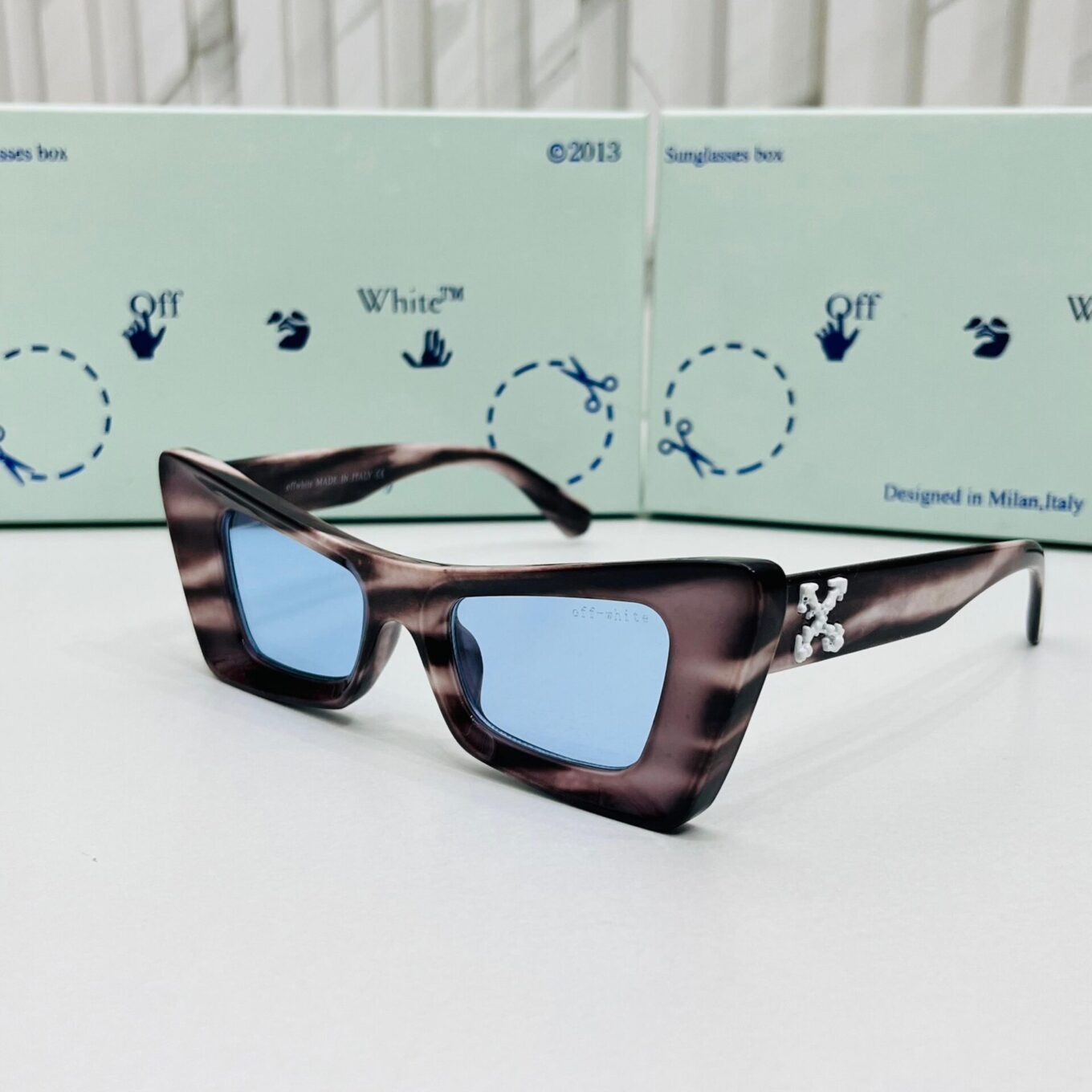 WhatsApp Image 2024-11-22 at 5.46.22 PM Offwhite Pattern Women Sunglass