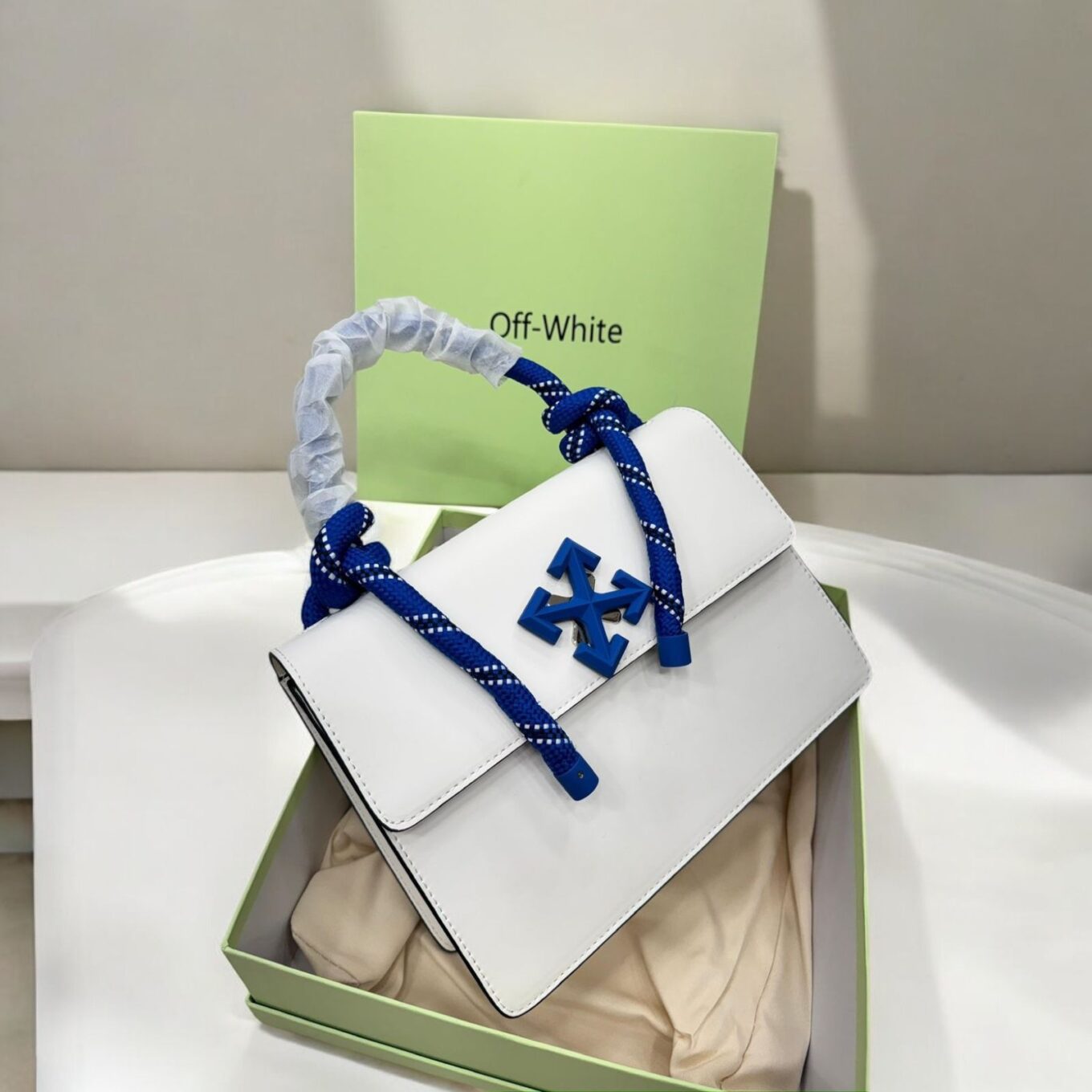 WhatsApp Image 2024-12-16 at 1.31.38 PM (1) Off White Jitney Top Handle White Bag (With Box)