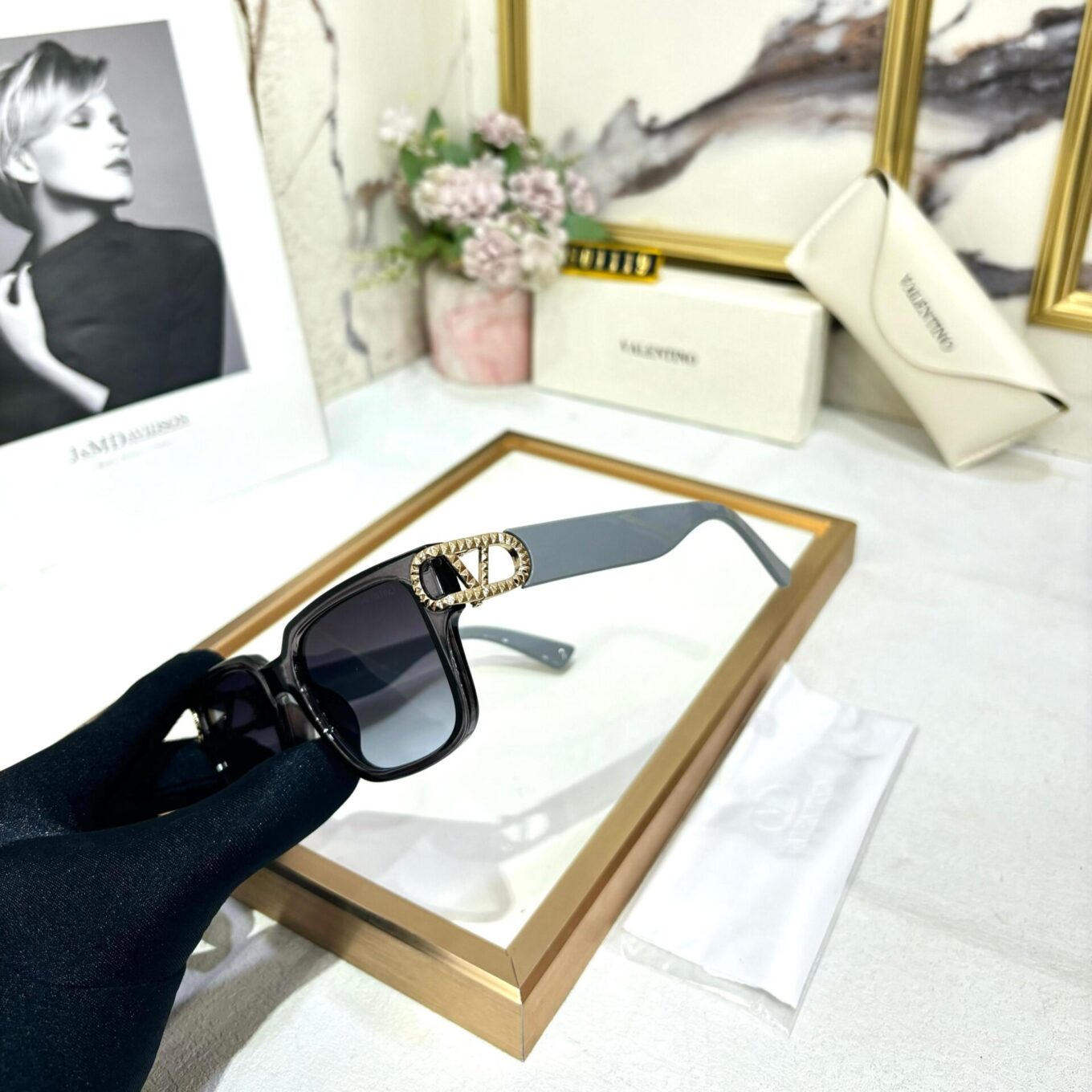 WhatsApp Image 2025-02-10 at 9.19.31 PM (1) Valentino Sunglass For Women