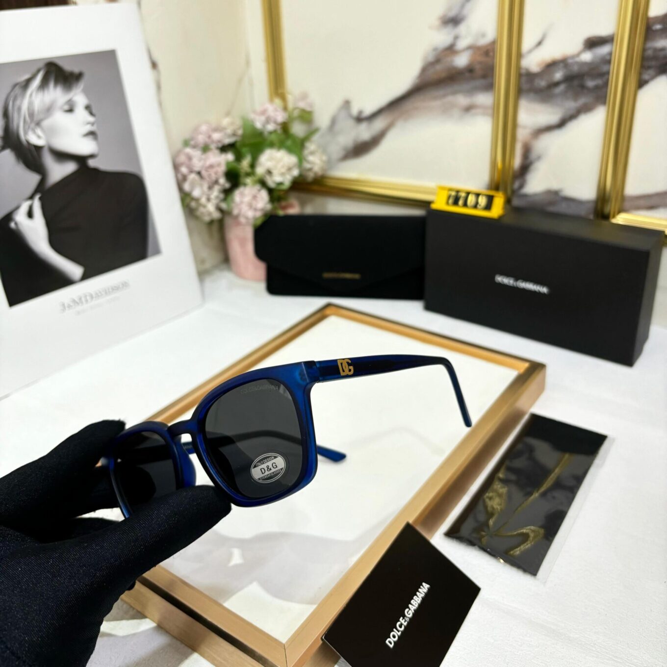 WhatsApp Image 2025-02-11 at 8.22.26 PM (1) D&G Wayfarer For Women