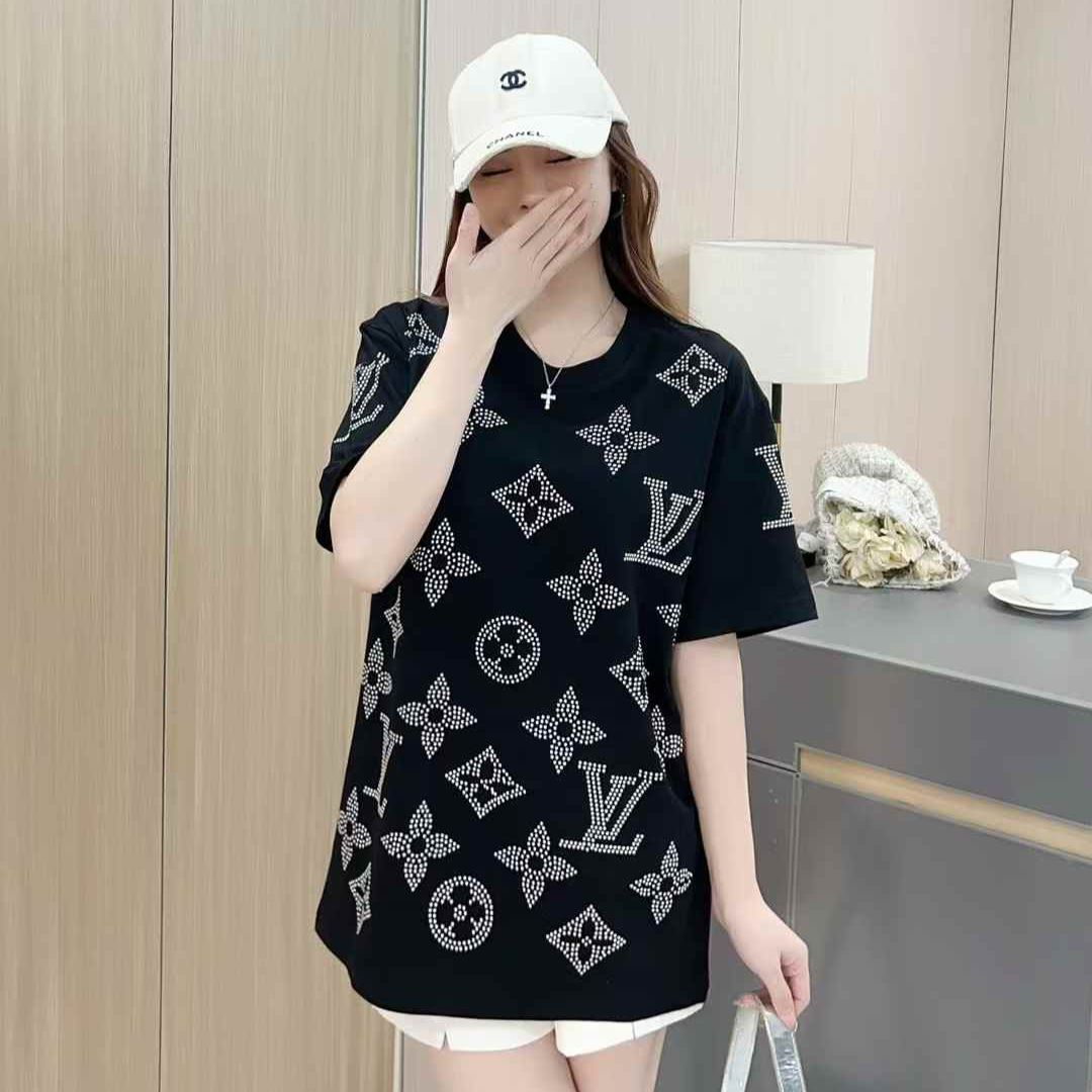 WhatsApp Image 2025-02-16 at 11.58.12 PM Louis Vuitton Black Oversized T-shirt For Women