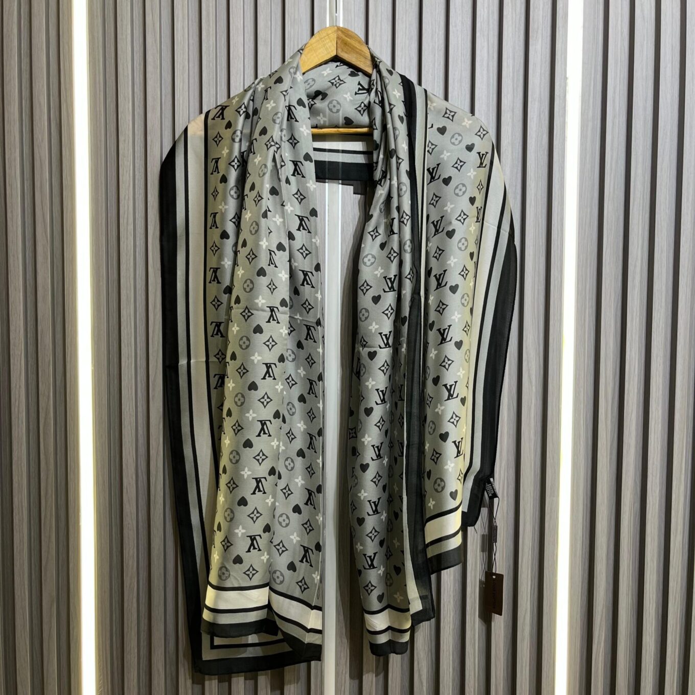 WhatsApp Image 2025-03-29 at 11.56.15 PM Louis Vuitton Silk Stole
