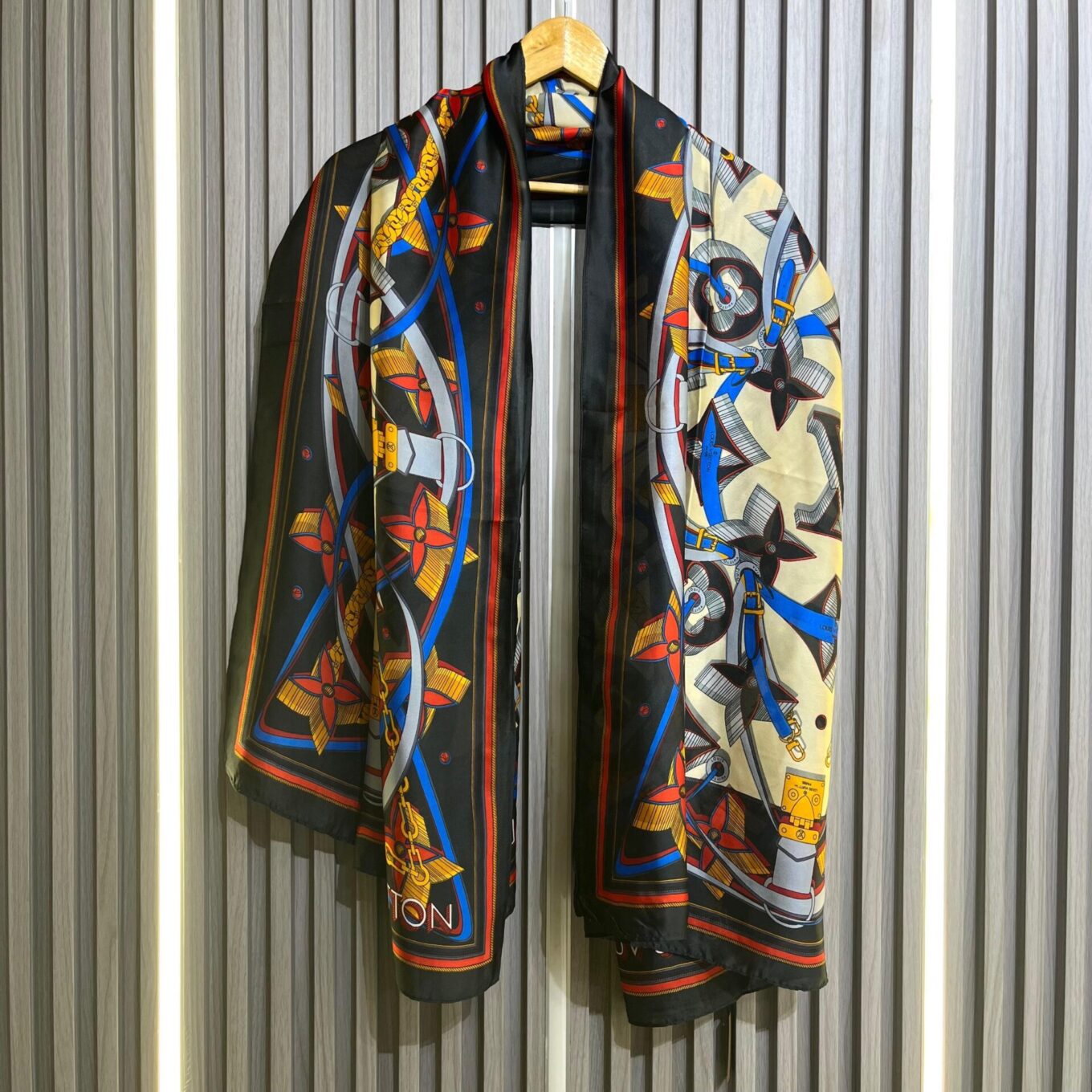 WhatsApp Image 2025-03-30 at 4.23.21 PM (1) Louis Vuitton Silk Stole