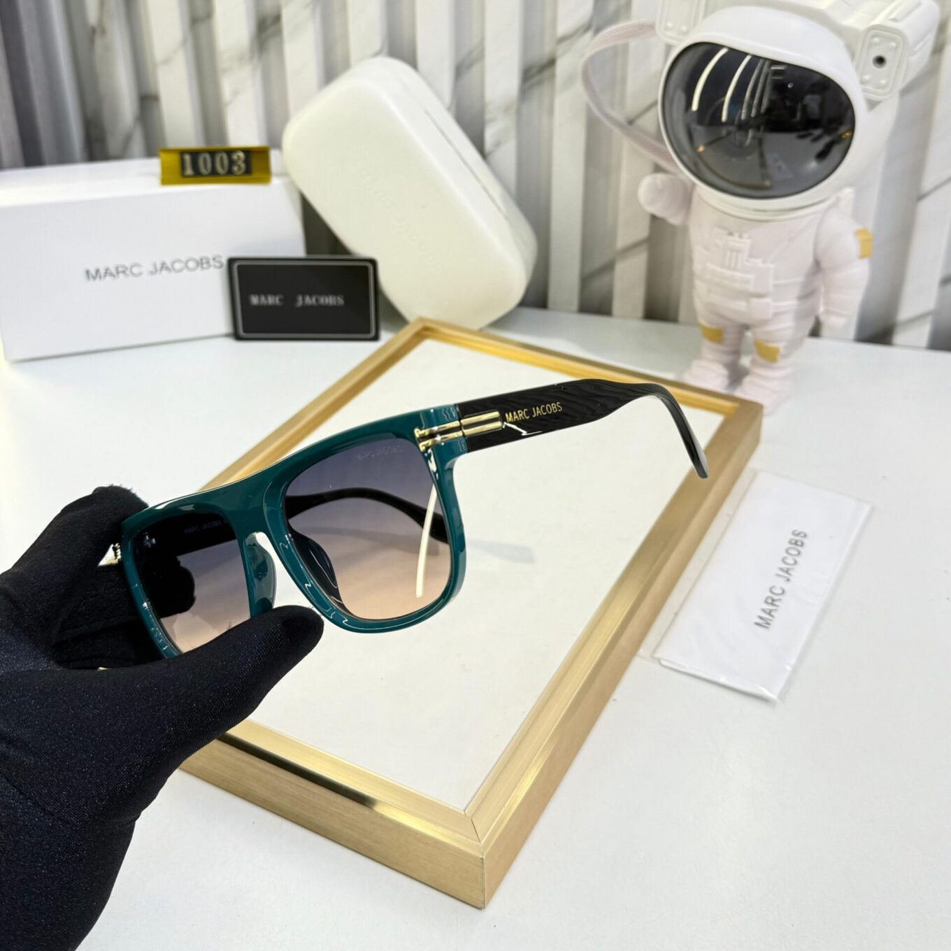 WhatsApp Image 2025-04-11 at 8.53.55 PM Marc Jacobs Wayfarer For Men