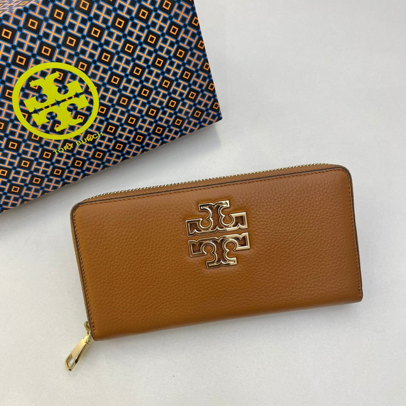 WhatsApp Image 2025-06-30 at 3.04.43 PM Tory Burch Britten Brown Premium Wallet