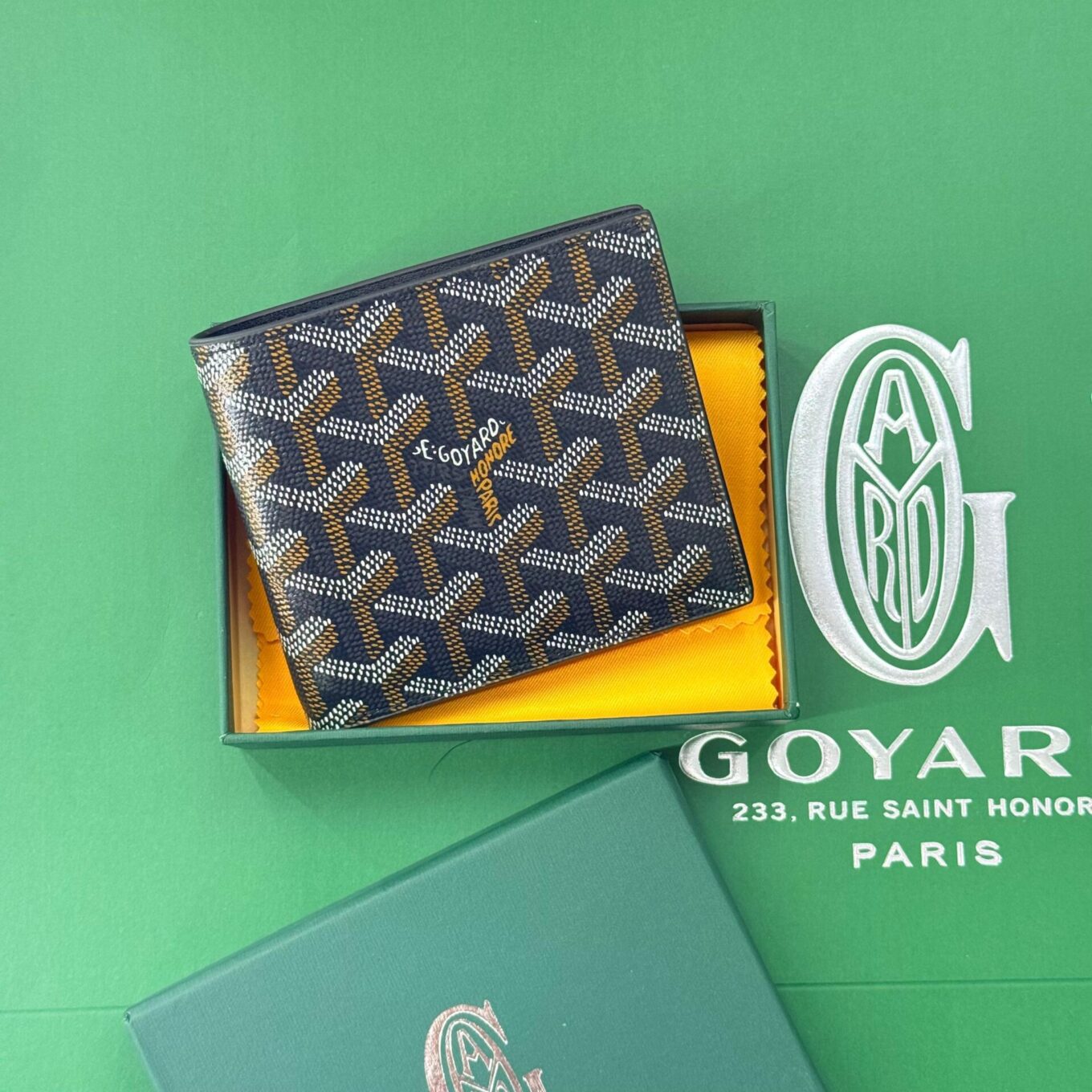 WhatsApp Image 2025-08-24 at 2.02.36 PM (1) Goyard Victoire Black Color Wallet With Box (With Box)