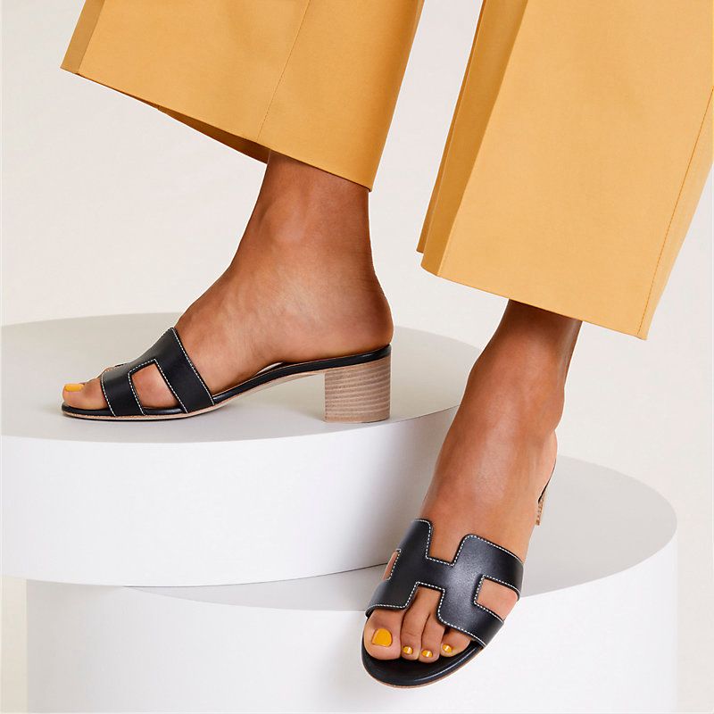 WhatsApp Image 2025-09-06 at 4.56.24 PM (1) Hermes Black Oasis Sandal