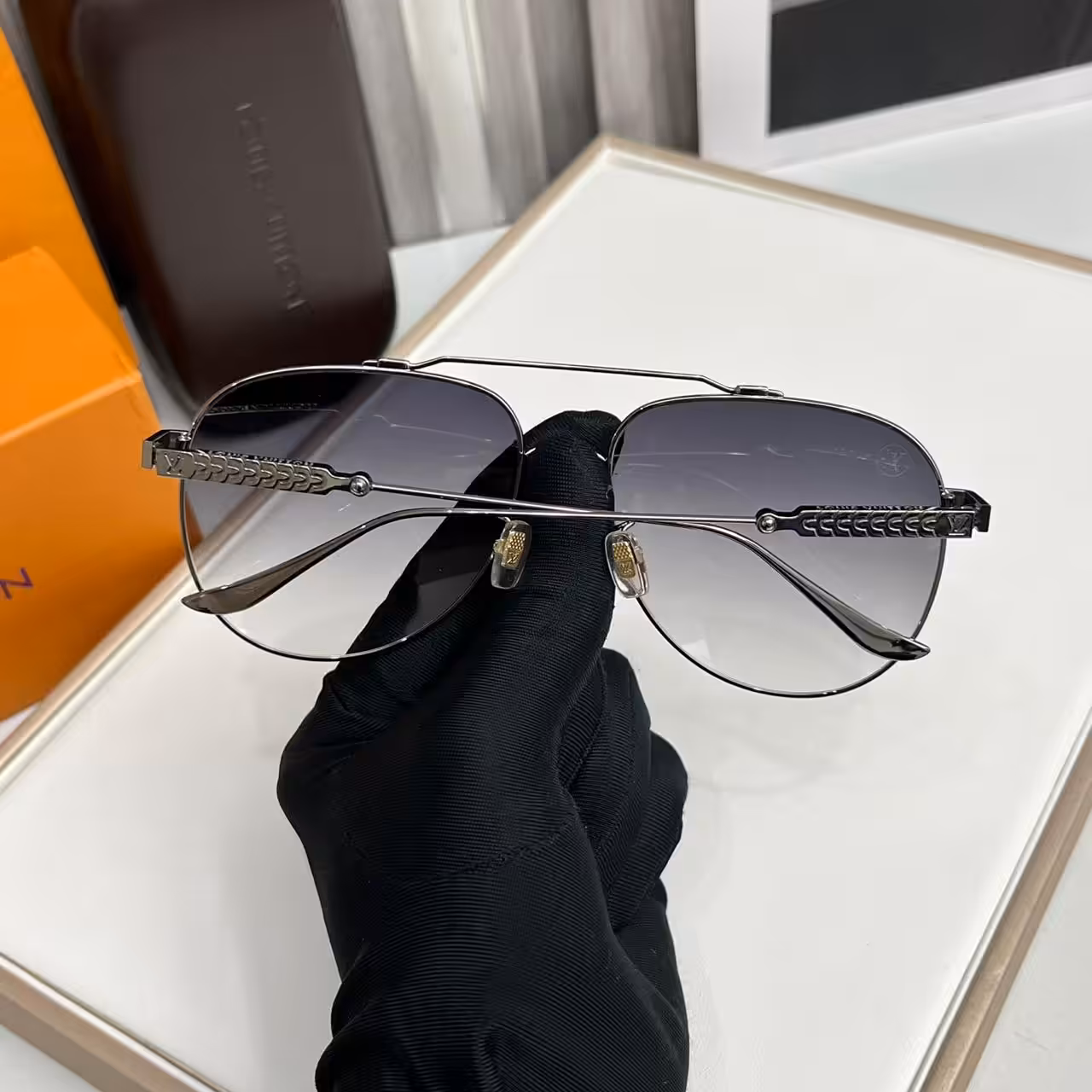 WhatsApp Image 2025-11-20 at 6.10.10 PM (2) Louis Vuitton Silver Aviator Gradient Sunglasses