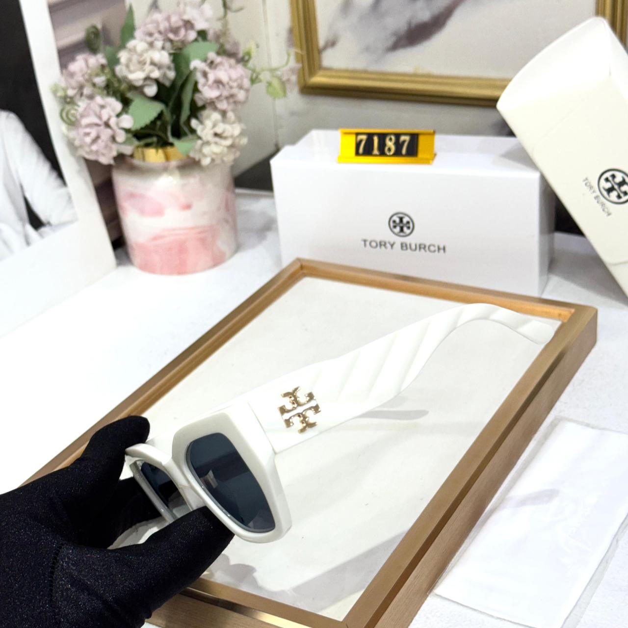 WhatsApp Image 2026-01-09 at 6.28.11 PM (1) Tory Burch Tortoiseshell Square White Women Sunglasses